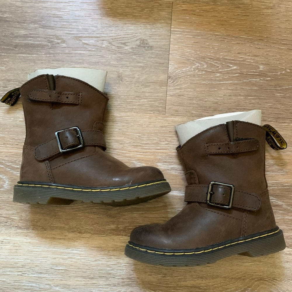 Dr marten boots!!!